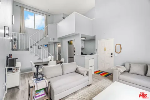 11150 Glenoaks Boulevard #178 listing photo