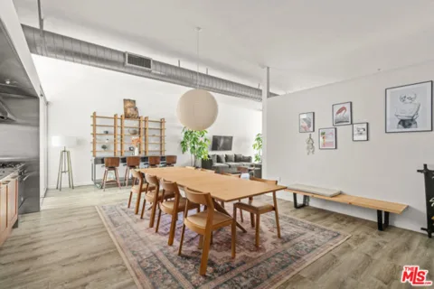 4080 Glencoe Avenue #214 listing photo