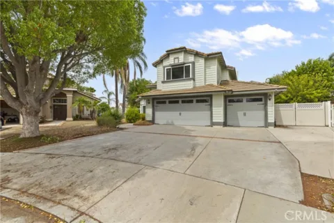 24903 Regis Court listing photo
