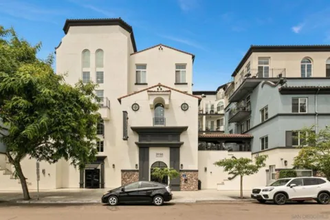 3950 Ohio Street #225 listing photo