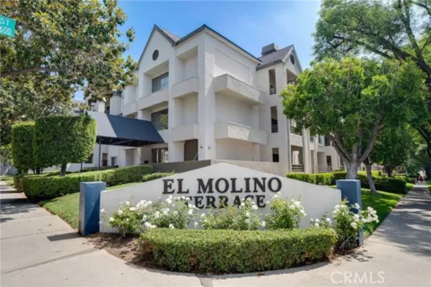 300 N El Molino #215 listing photo