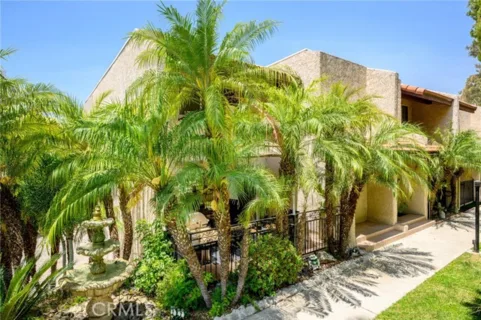 7800 Via Genova listing photo