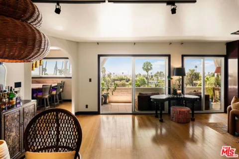 7560 Hollywood Boulevard #PH409 listing photo