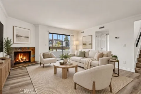 19620 Sherman Way Unit 1 listing photo