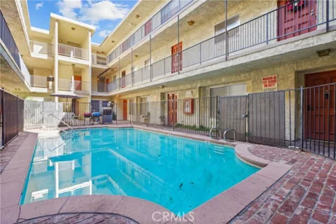 21219 Roscoe listing photo