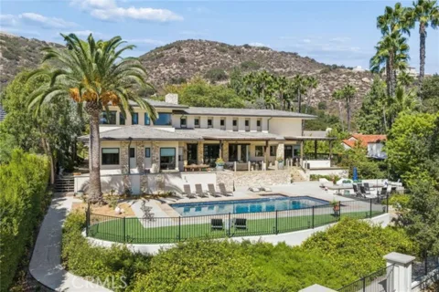 38144 Silver Fox Court listing photo
