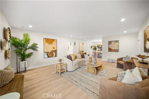127 N Eucalyptus Avenue #4 listing photo