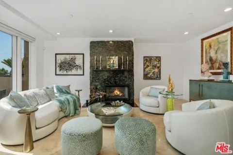 137 S Spalding Drive #401 listing photo