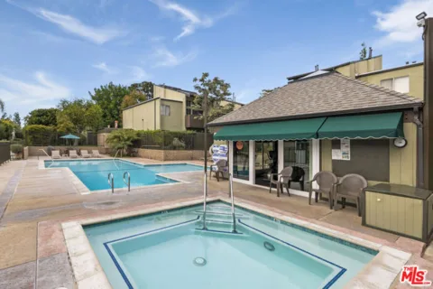 4915 Indian Wood Road #500 listing photo