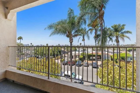 4545 Arizona Street #205 listing photo