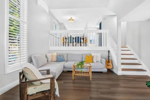 3288 Via Alicante listing photo