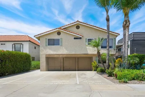 4576 Hawley #5 listing photo