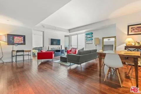 6250 Hollywood Boulevard #6L listing photo