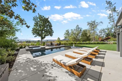 31560 Avenida Del Reposo photo 1