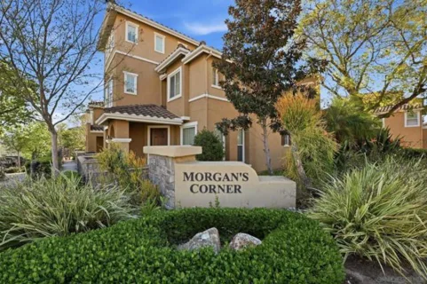 1151 Goddard listing photo