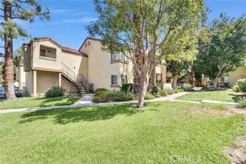 1136 W Blaine Street #203 listing photo