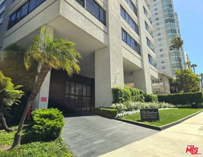 10350 Wilshire Boulevard #404 listing photo