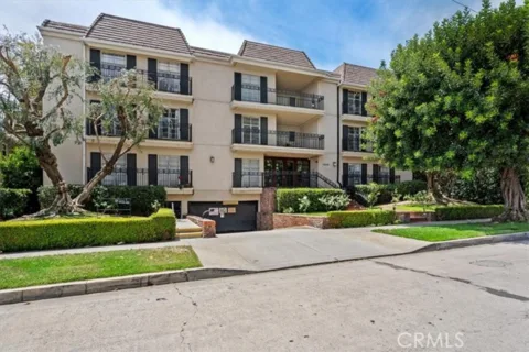 15248 Dickens Street #205 listing photo