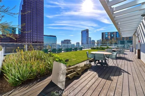 877 Francisco #1717 listing photo