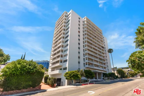 999 N Doheny Drive #211 listing photo