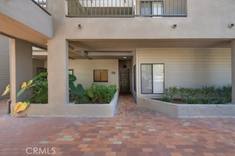 1310 E Orange Grove #102 listing photo