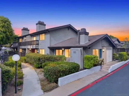 8356 Via Sonoma #D listing photo
