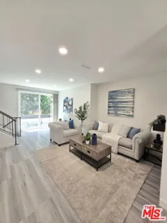 1/2 National Boulevard listing photo