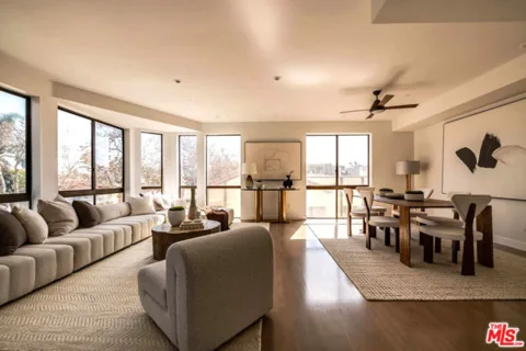 121 S Canon Drive #202 listing photo