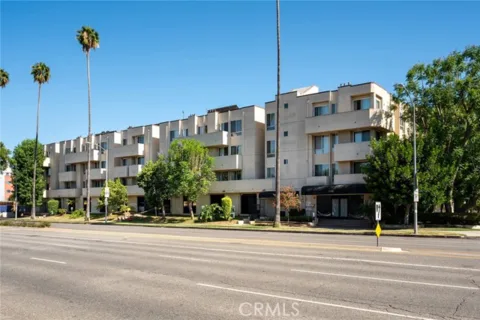19350 Sherman Way #139 listing photo