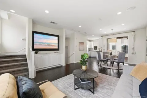 16467 Veridian Circle listing photo