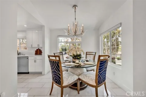 186 Gallery Way listing photo