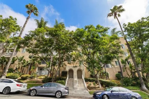 5252 Orange #421 listing photo
