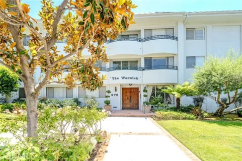 972 E California #202 listing photo