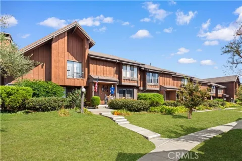 2220 Mount Shasta Drive listing photo