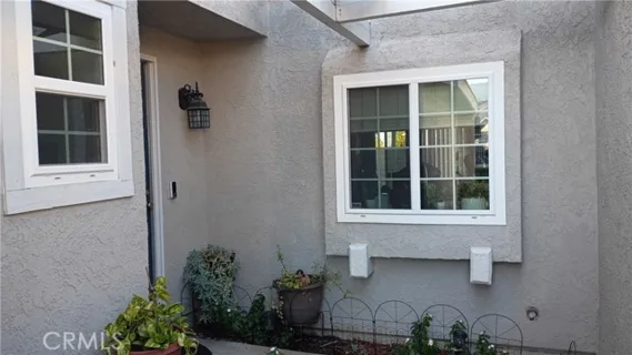 1649 Toyon listing photo