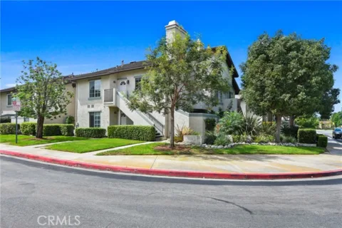 141 Oxford listing photo