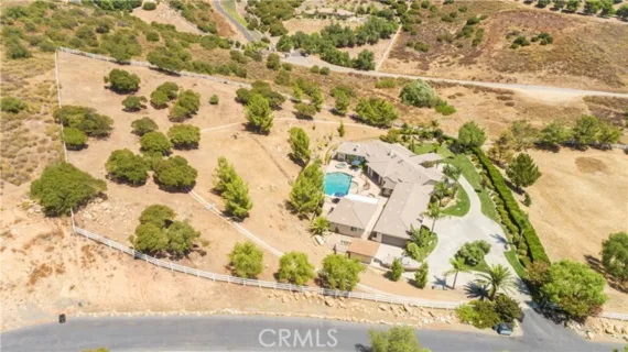38580 Celine Cove photo 1