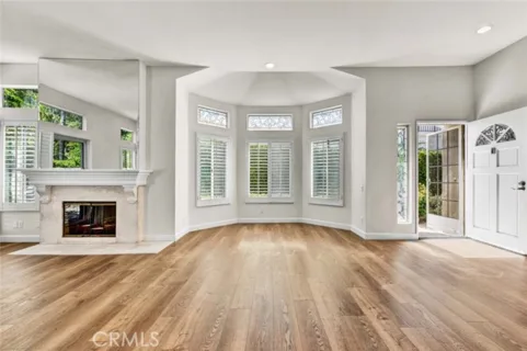 16 Calle Maria listing photo