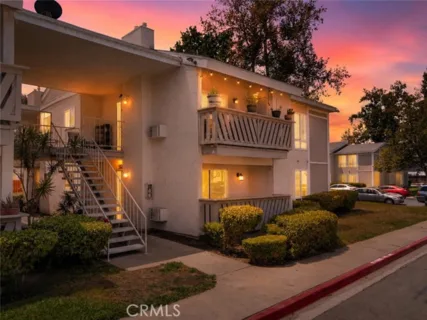 512 Sandalwood #1 listing photo