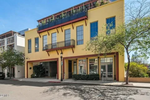 50 W Dayton Street #209 listing photo