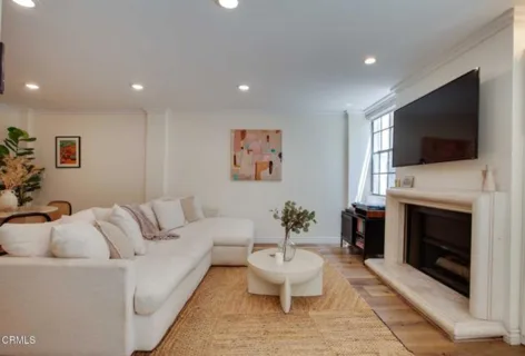 750 N Kings Road #117 listing photo