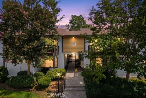 1300 W Lambert #10 listing photo