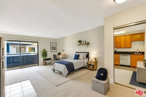 10982 Roebling Avenue #522 listing photo