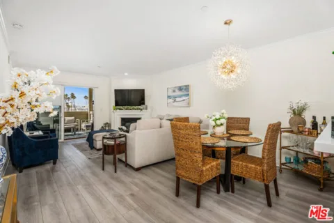 1000 E Ocean Boulevard #104 listing photo