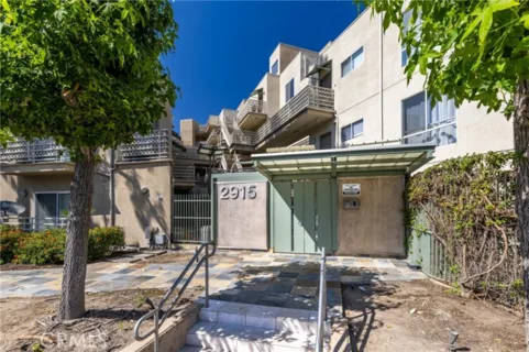 2915 Montrose Avenue #430 listing photo