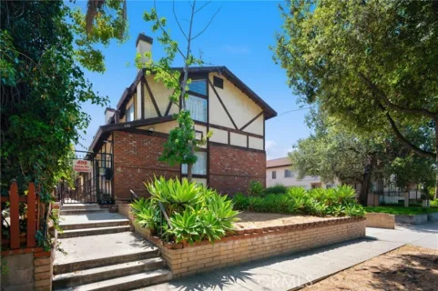 408 N Catalina Avenue #8 listing photo