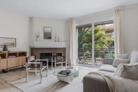 2150 Camino De La Reina #216 listing photo
