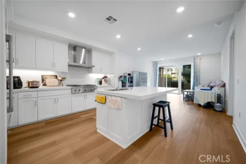 2202 Rivington listing photo