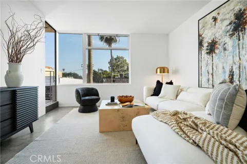 1121 Abbot Kinney listing photo