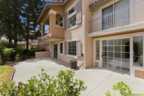 12041 Tivoli Park Row 2 listing photo